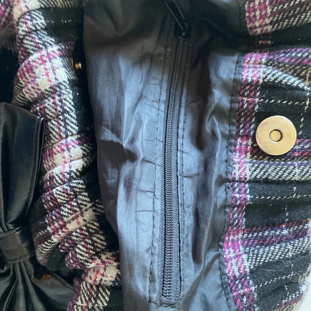 Cute flannel purse with bow! - Picture 4 of 4